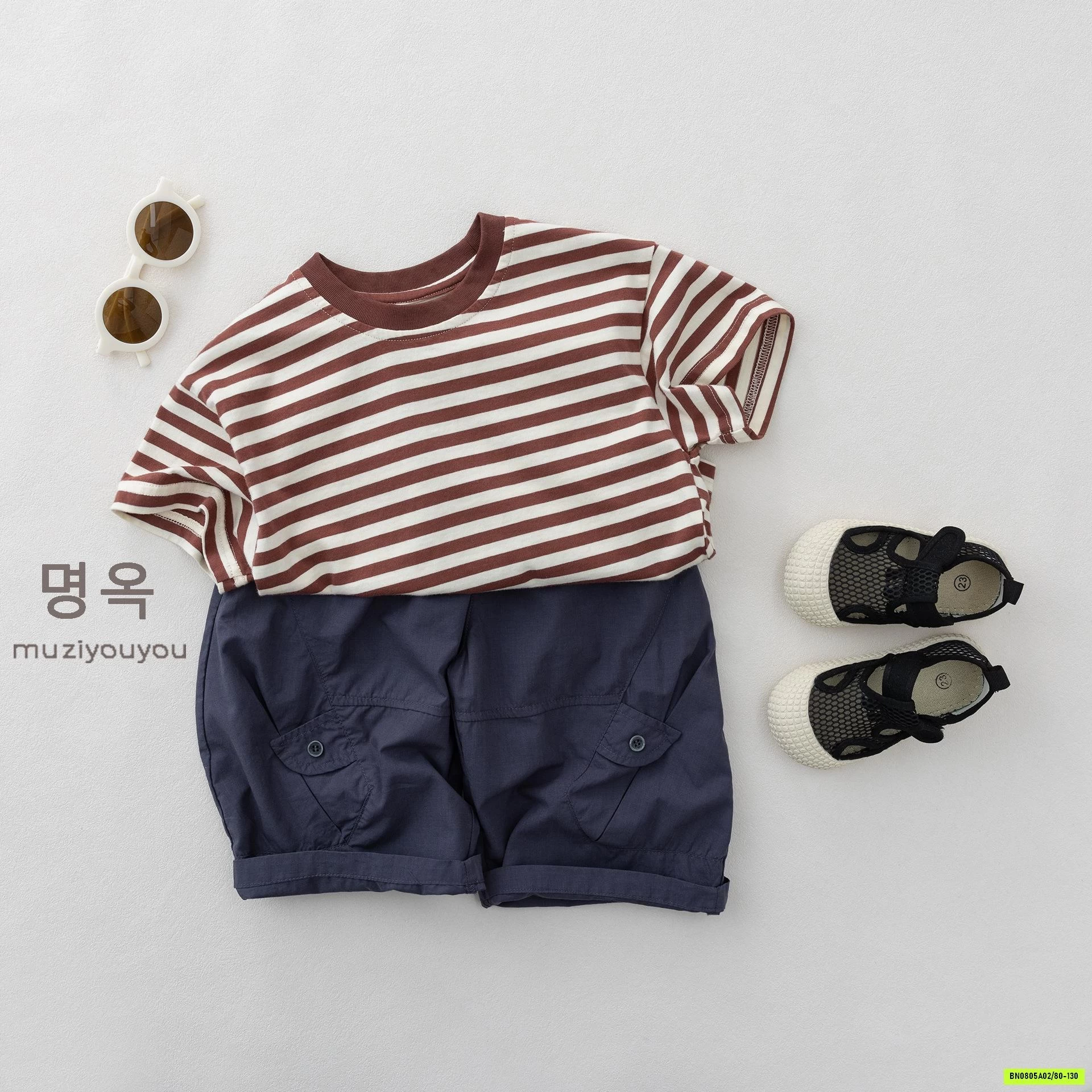 ÁO KẺ MZYY