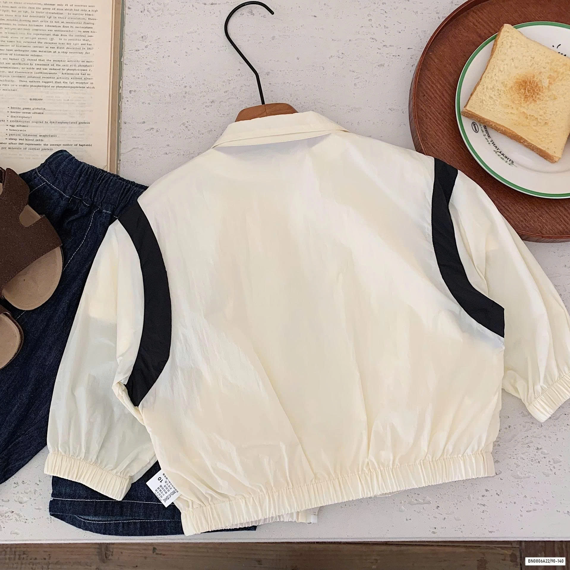 BST KHÓAC GIÓ MỎNG IN HÌNH