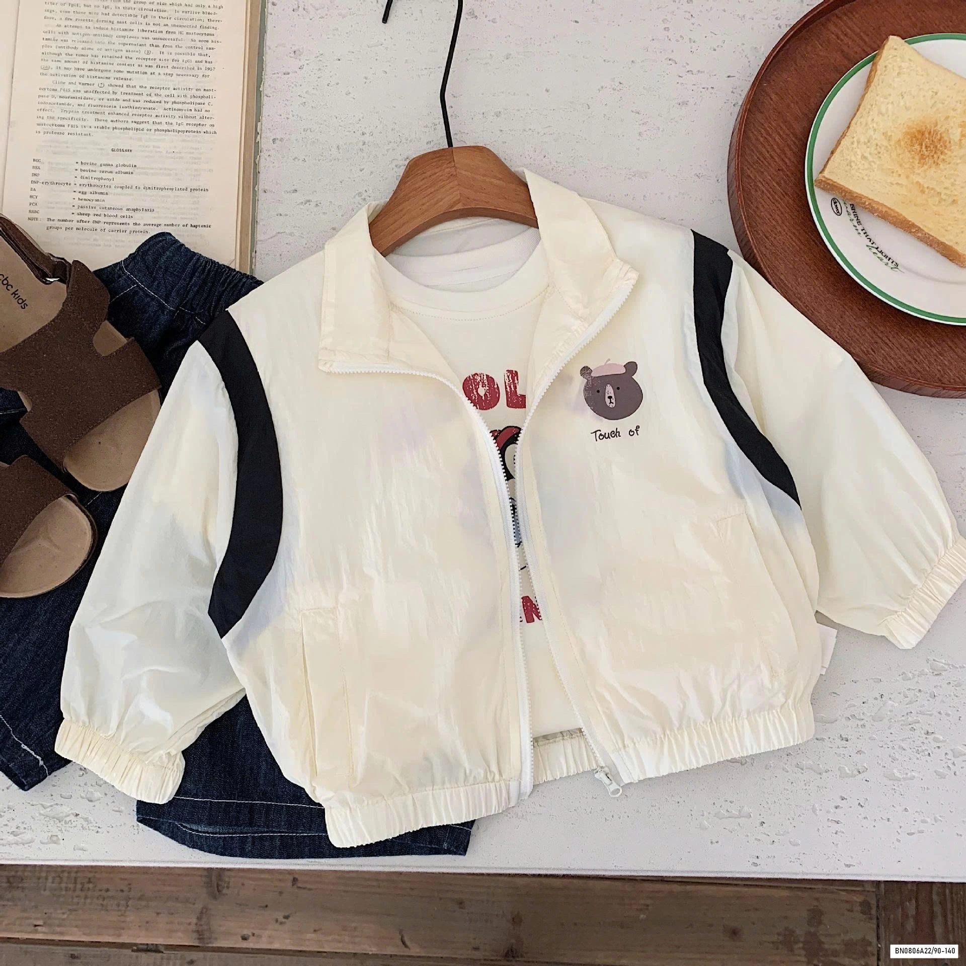 BST KHÓAC GIÓ MỎNG IN HÌNH