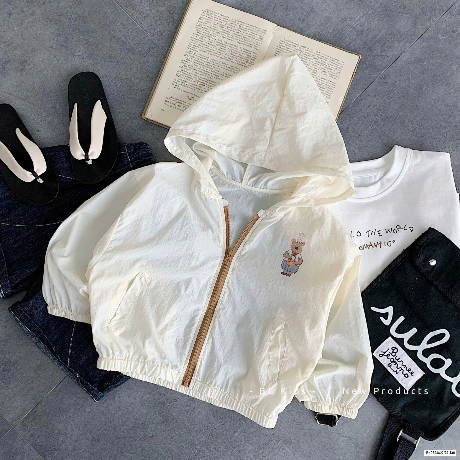 BST KHÓAC GIÓ MỎNG IN HÌNH