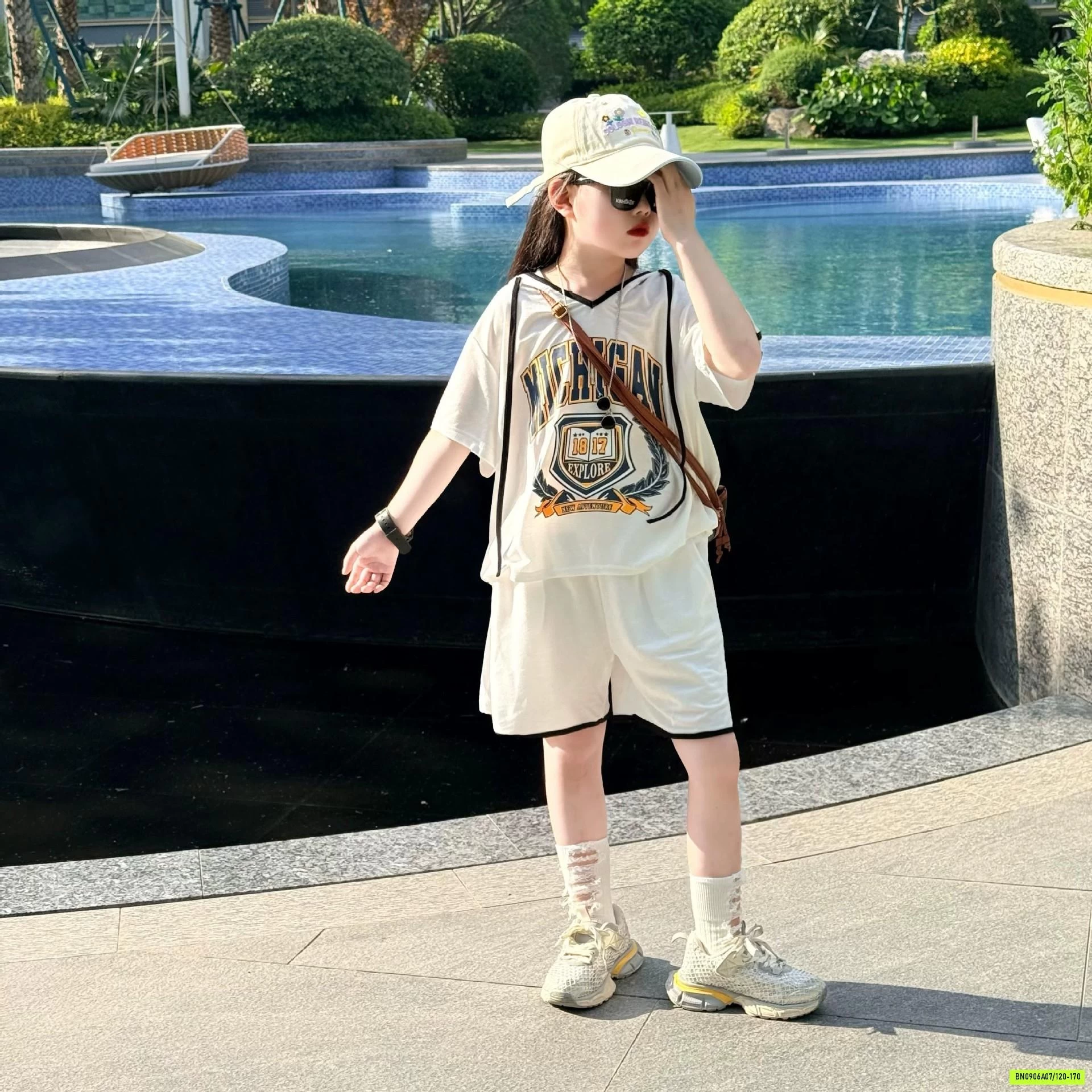 SÉT THỂ THAO LIỀN MŨ CÁ TÍNH