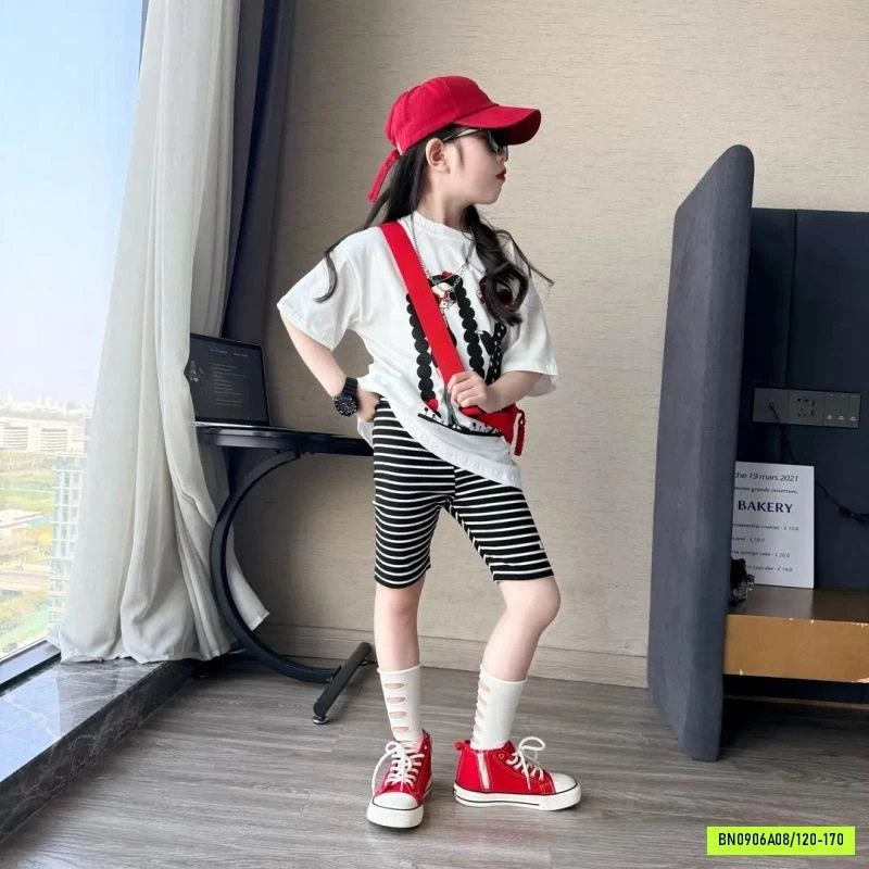 ÁO THUN CÔ GÁI MIX LEGGING KẺ