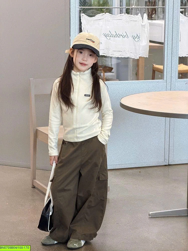 ÁO KHOÁC NỈ KHÓA DÁNG THỂ THAO 26F031 AMBB