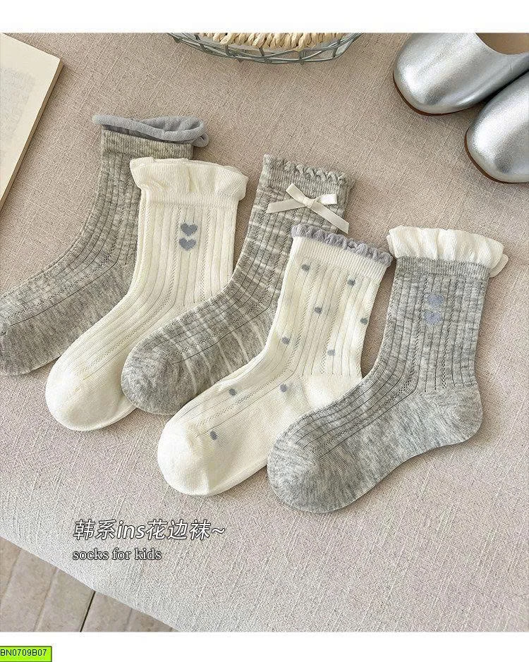 TẤT REN CỔ CAO BÉ GÁI – STYLE CÔNG CHÚA HÀN