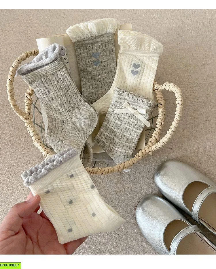 TẤT REN CỔ CAO BÉ GÁI – STYLE CÔNG CHÚA HÀN