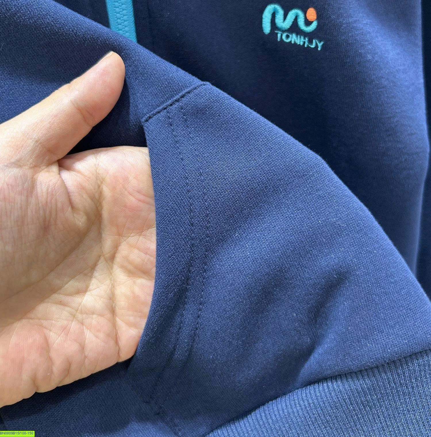 ÁO NỈ LIỀN MŨ PHỐI MÀU