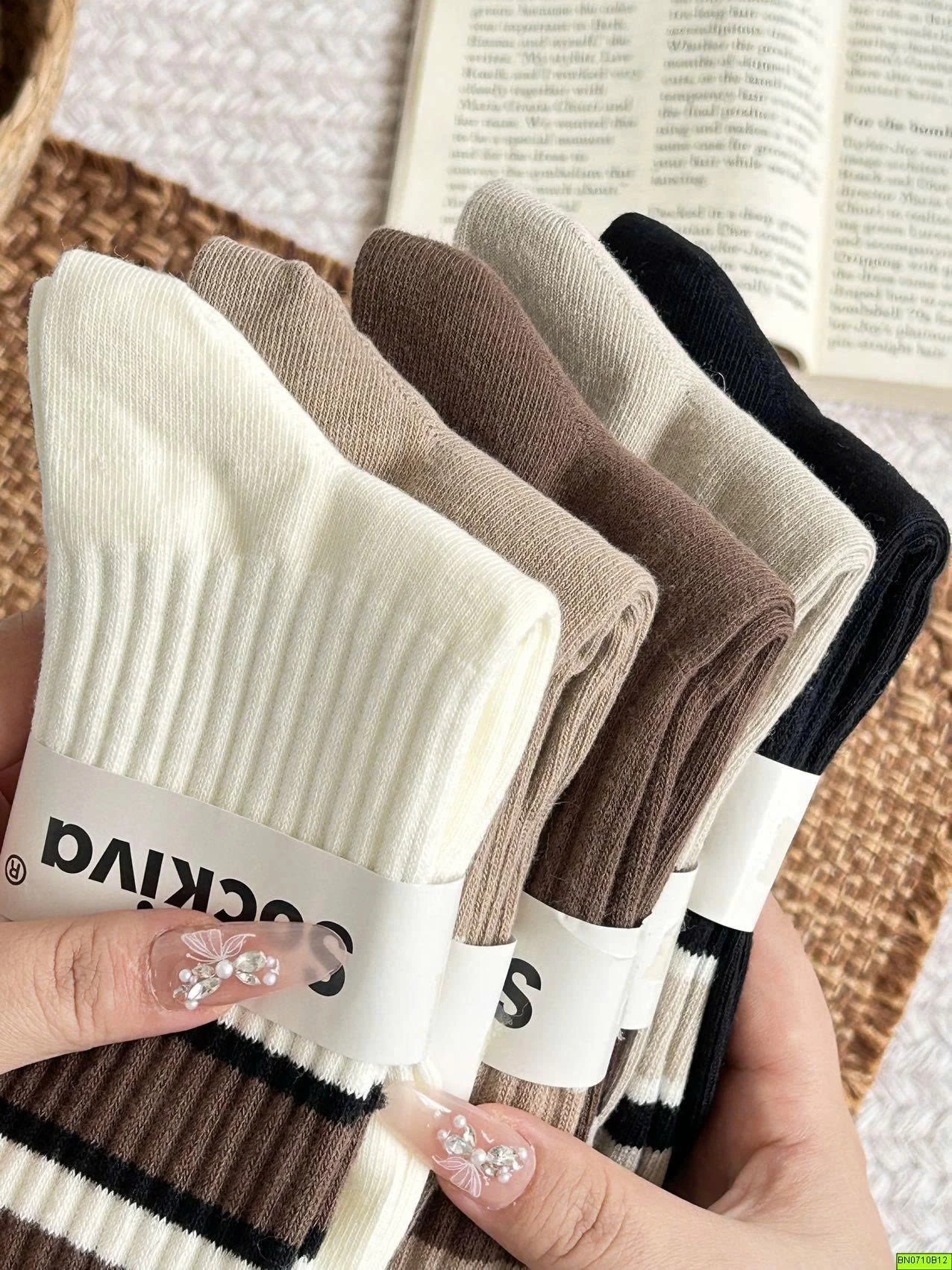 SET 5 ĐÔI TẤT CAO CỔ NỮ