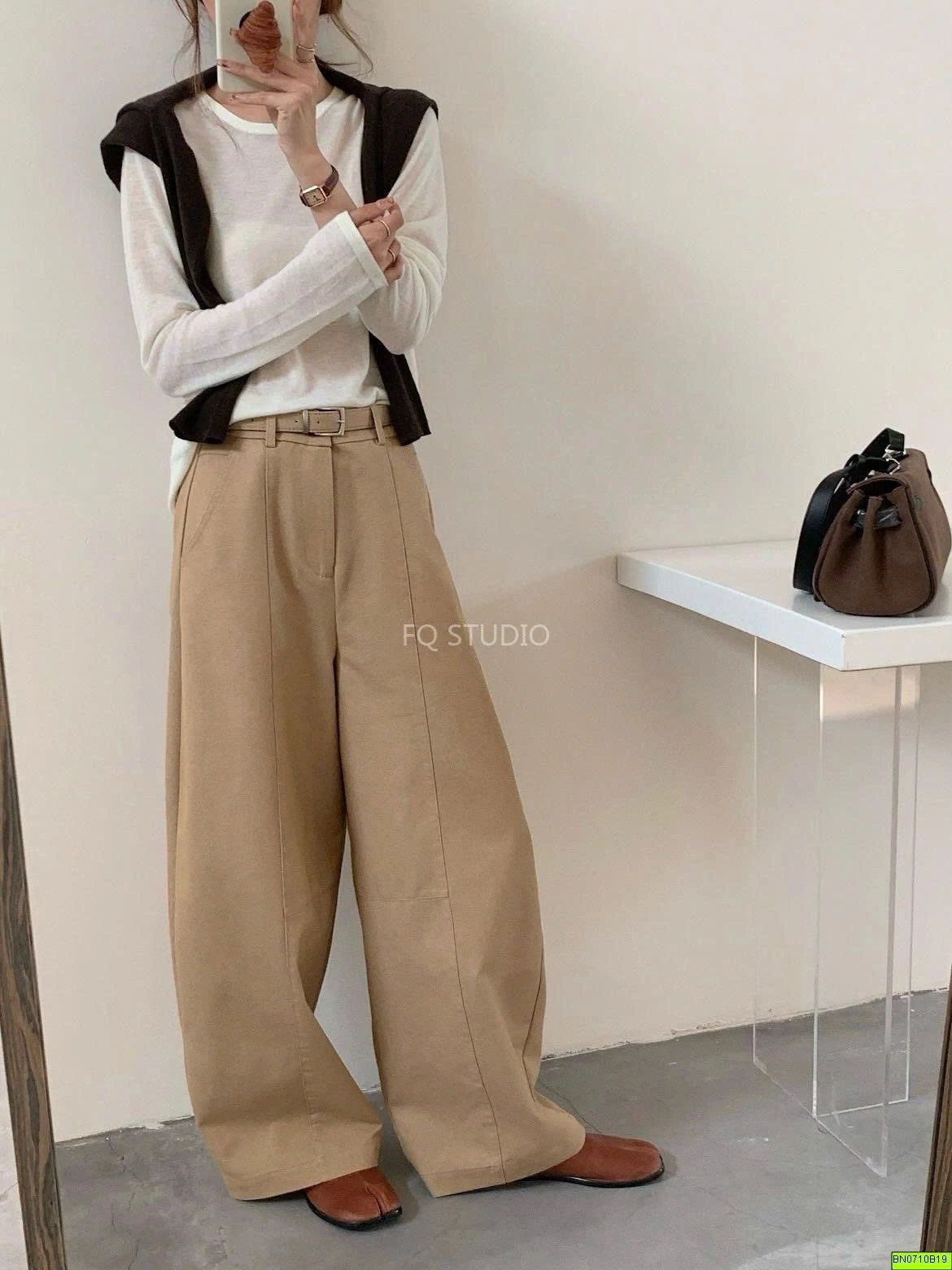 QUẦN KAKI ÔNG RỘNG GÂN TRƯỚC
