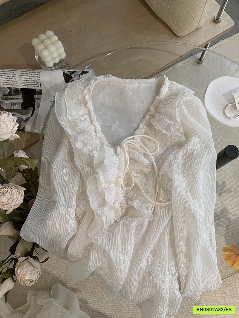 SƠ MI VOAN BÈO THÊU NỔI