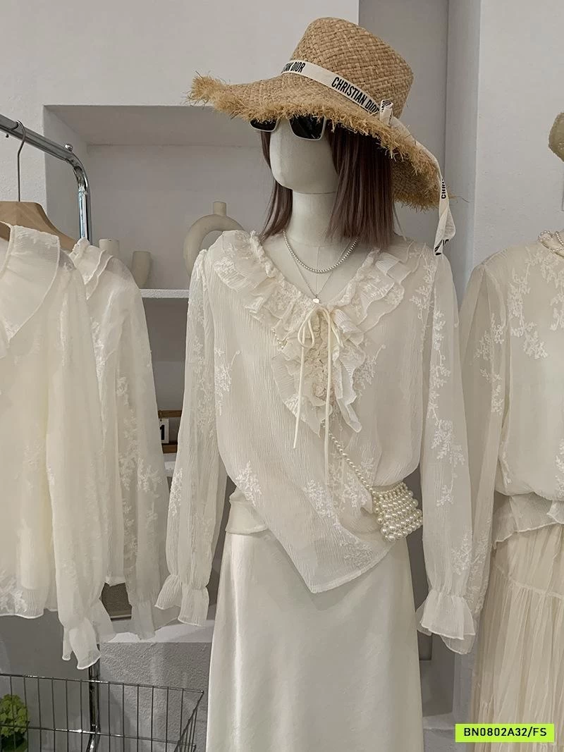 SƠ MI VOAN BÈO THÊU NỔI