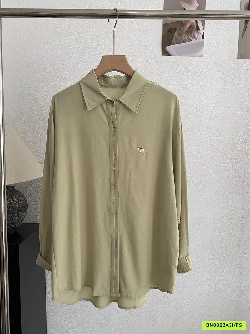 SƠ MI ĐŨI CỔ ĐỨC THÊU LOGO