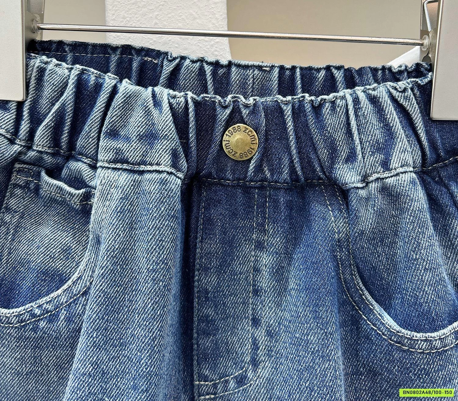 SHORT JEANS THÊU NGỰA KACADY