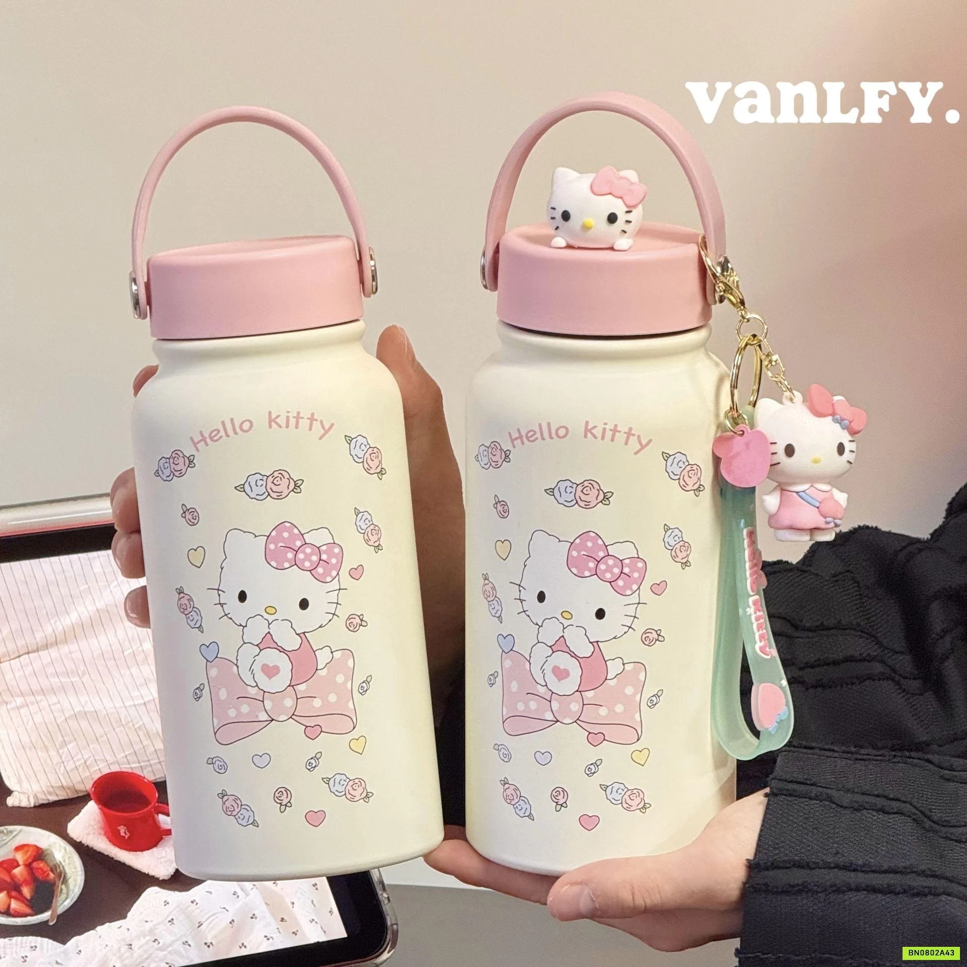 BÌNH NƯỚC GIỮ NHIỆT KITTY