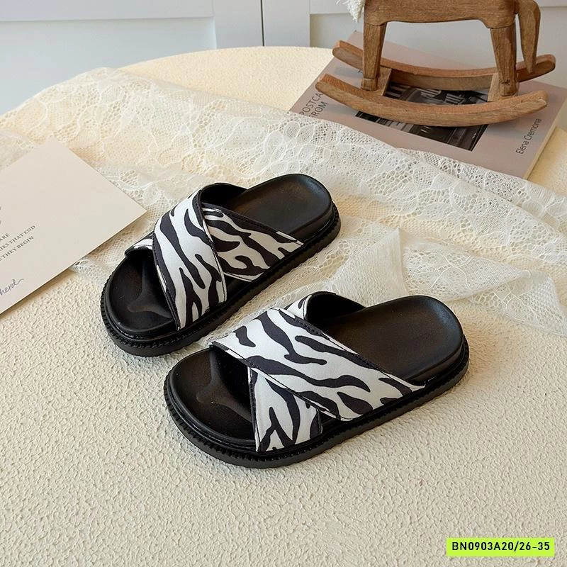 DÉP LÊ QUAI CHÉO HỌA TIẾT VẰN