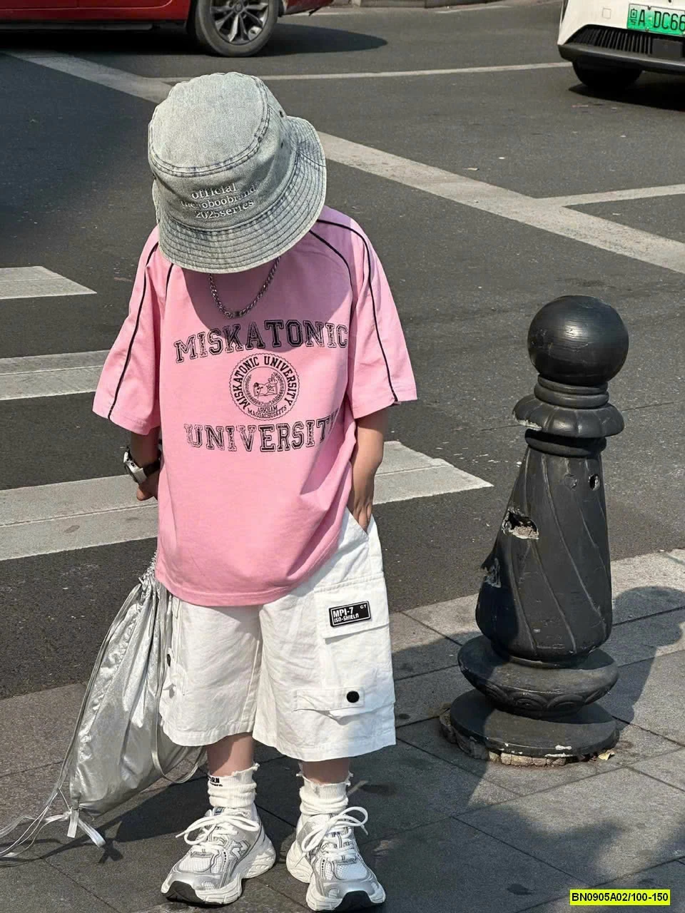 ÁO THUN HỒNG PHỐI VIỀN ĐEN