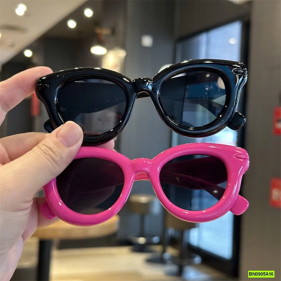 KÍNH RÂM VIỀN TO