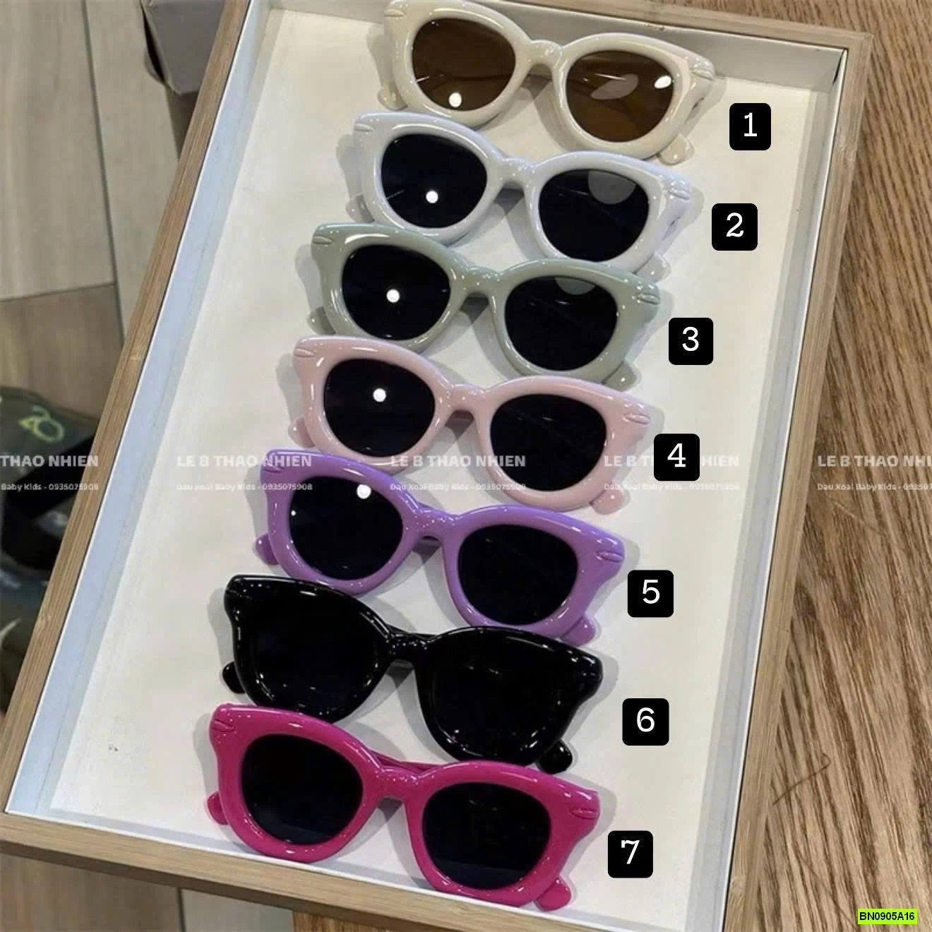 KÍNH RÂM VIỀN TO