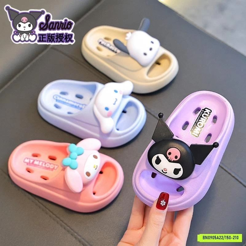 DÉP EVA ĐI TRONG NHÀ TẮM SANRIO