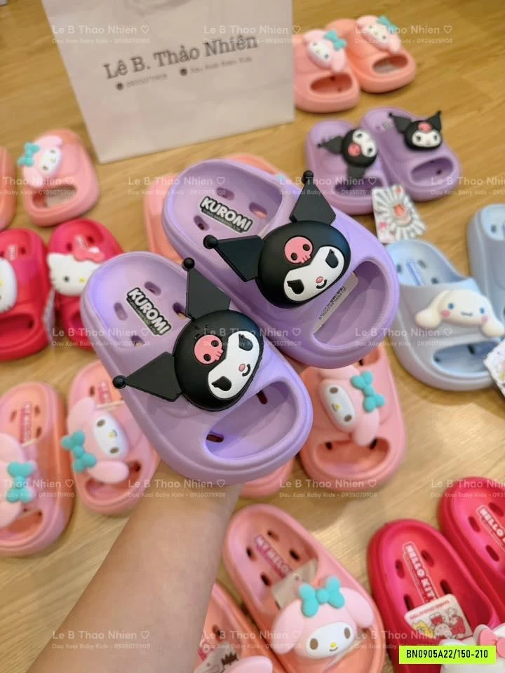 DÉP EVA ĐI TRONG NHÀ TẮM SANRIO