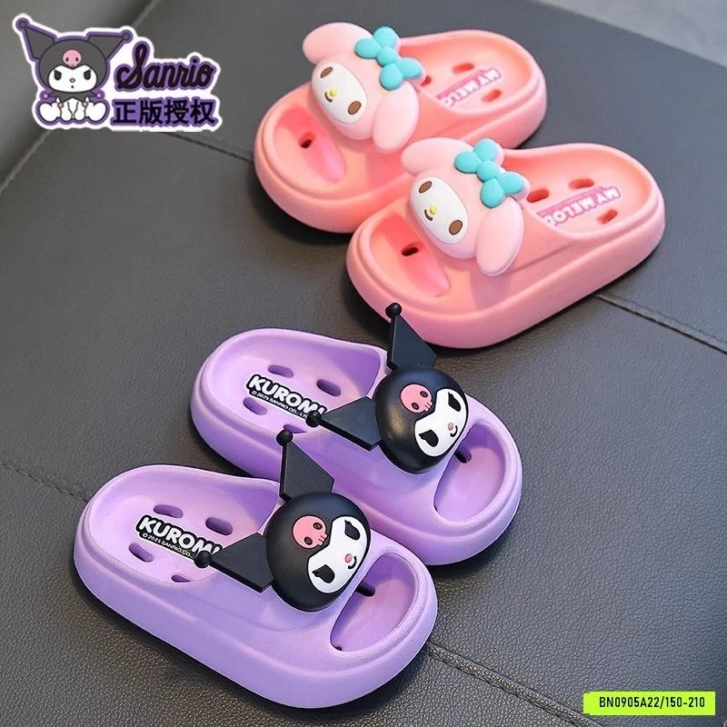 DÉP EVA ĐI TRONG NHÀ TẮM SANRIO