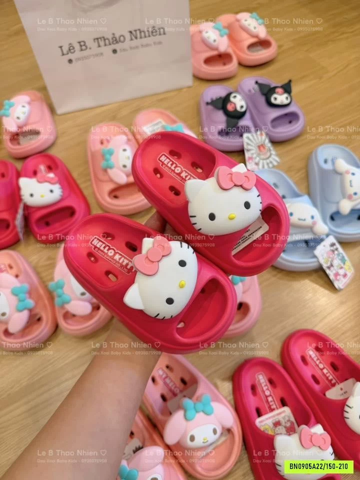 DÉP EVA ĐI TRONG NHÀ TẮM SANRIO