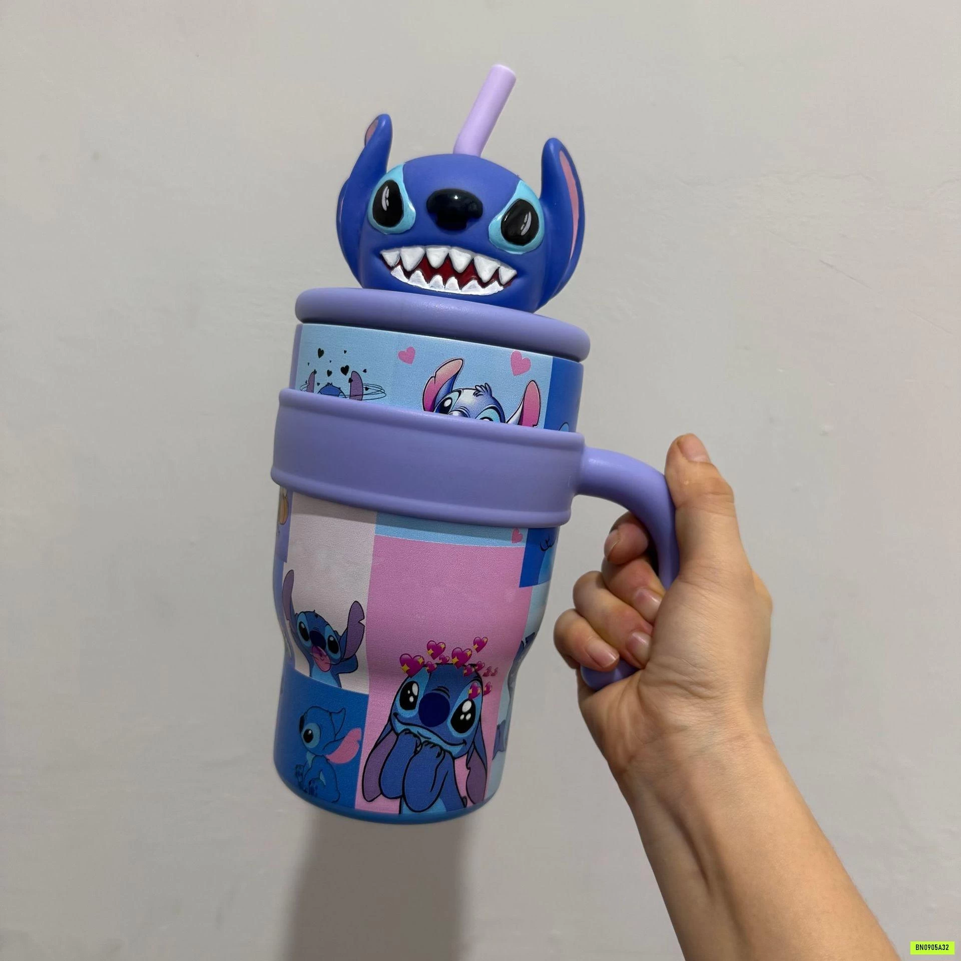 BÌNH NƯỚC SANRIO LABUBU DỄ THƯƠNG