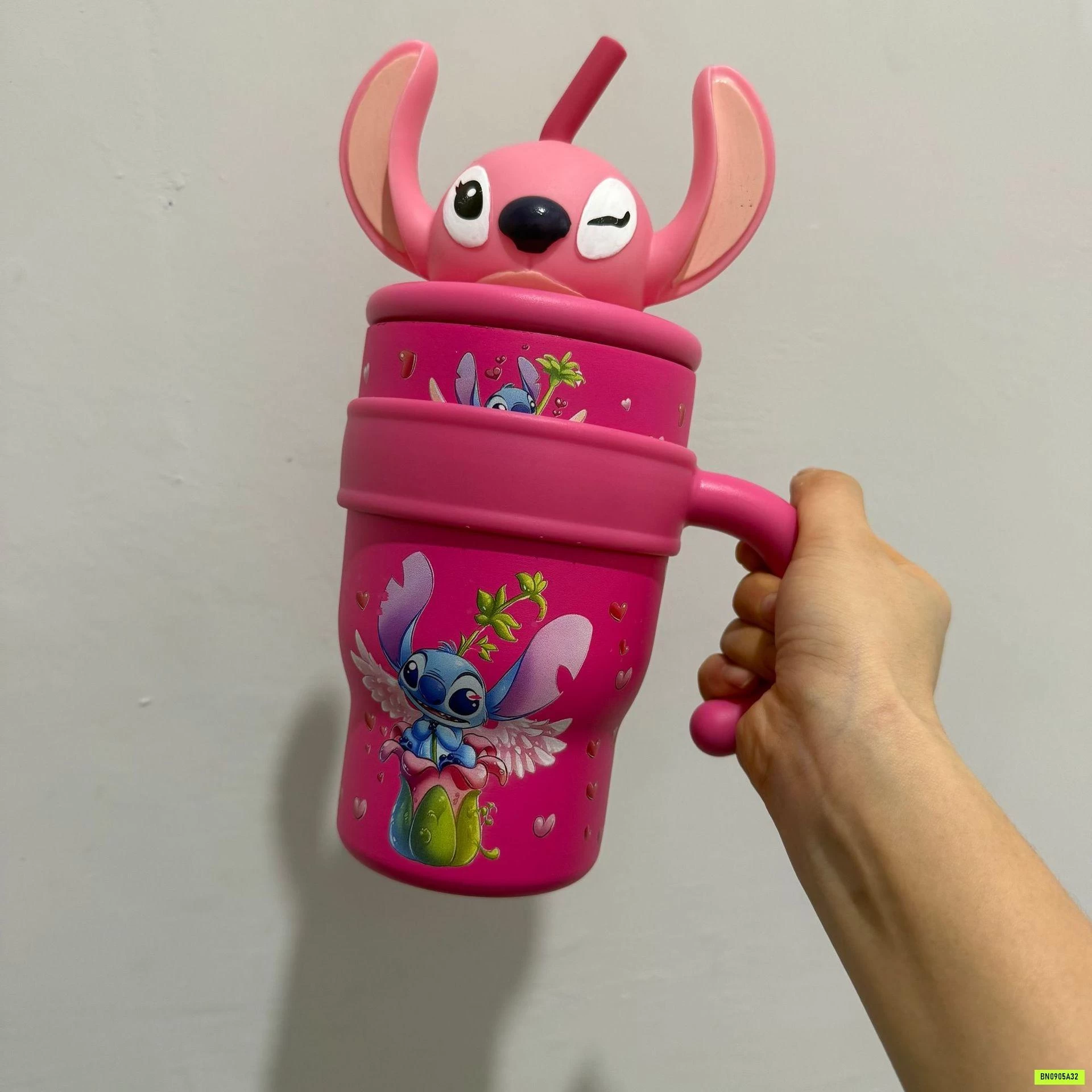 BÌNH NƯỚC SANRIO LABUBU DỄ THƯƠNG