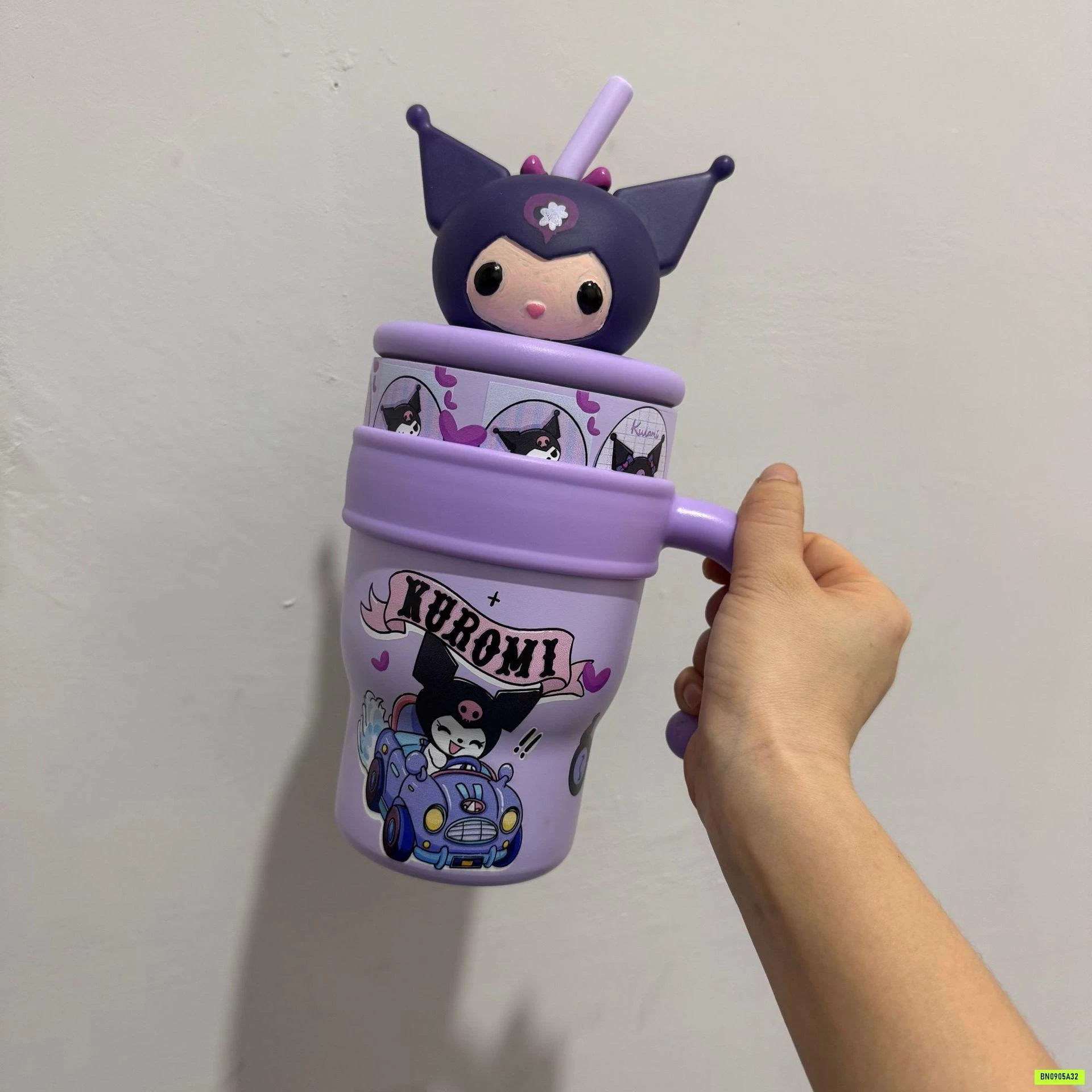 BÌNH NƯỚC SANRIO LABUBU DỄ THƯƠNG