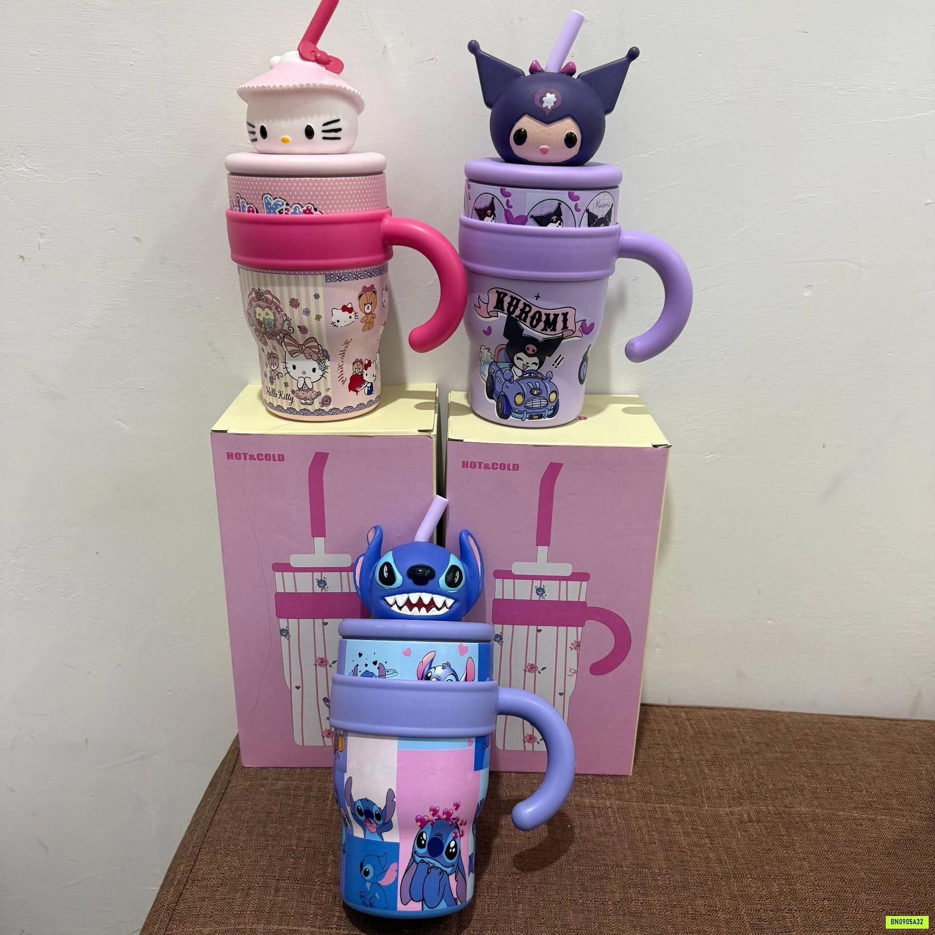 BÌNH NƯỚC SANRIO LABUBU DỄ THƯƠNG