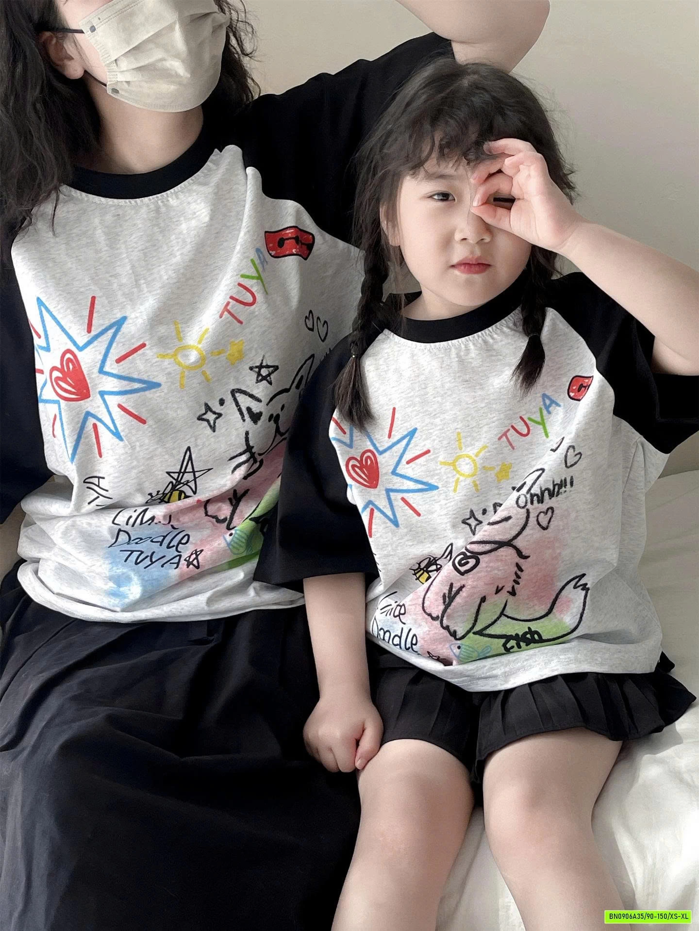 ÁO PHỐI MÀU TAY MẸ BÉ