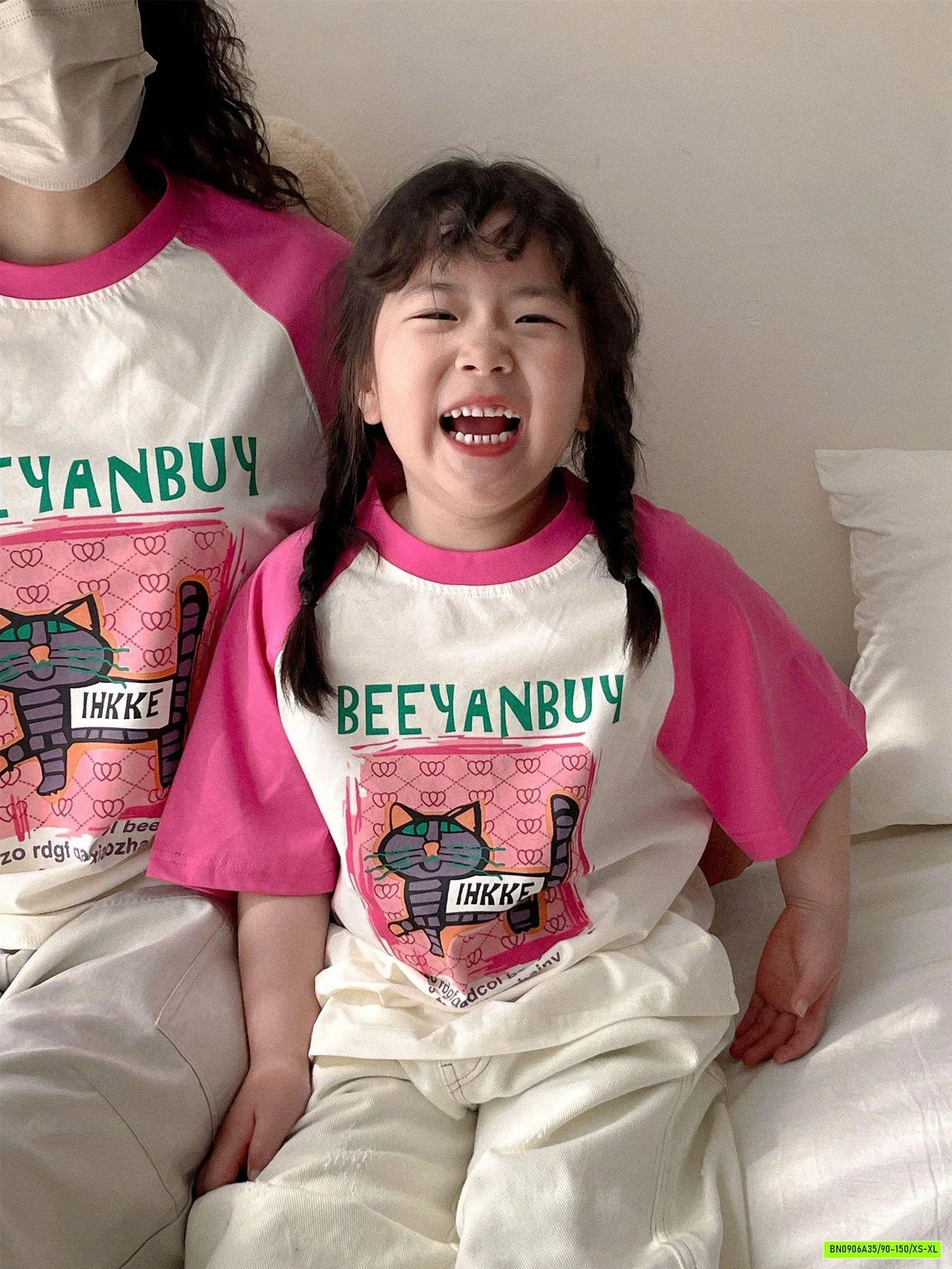 ÁO PHỐI MÀU TAY MẸ BÉ