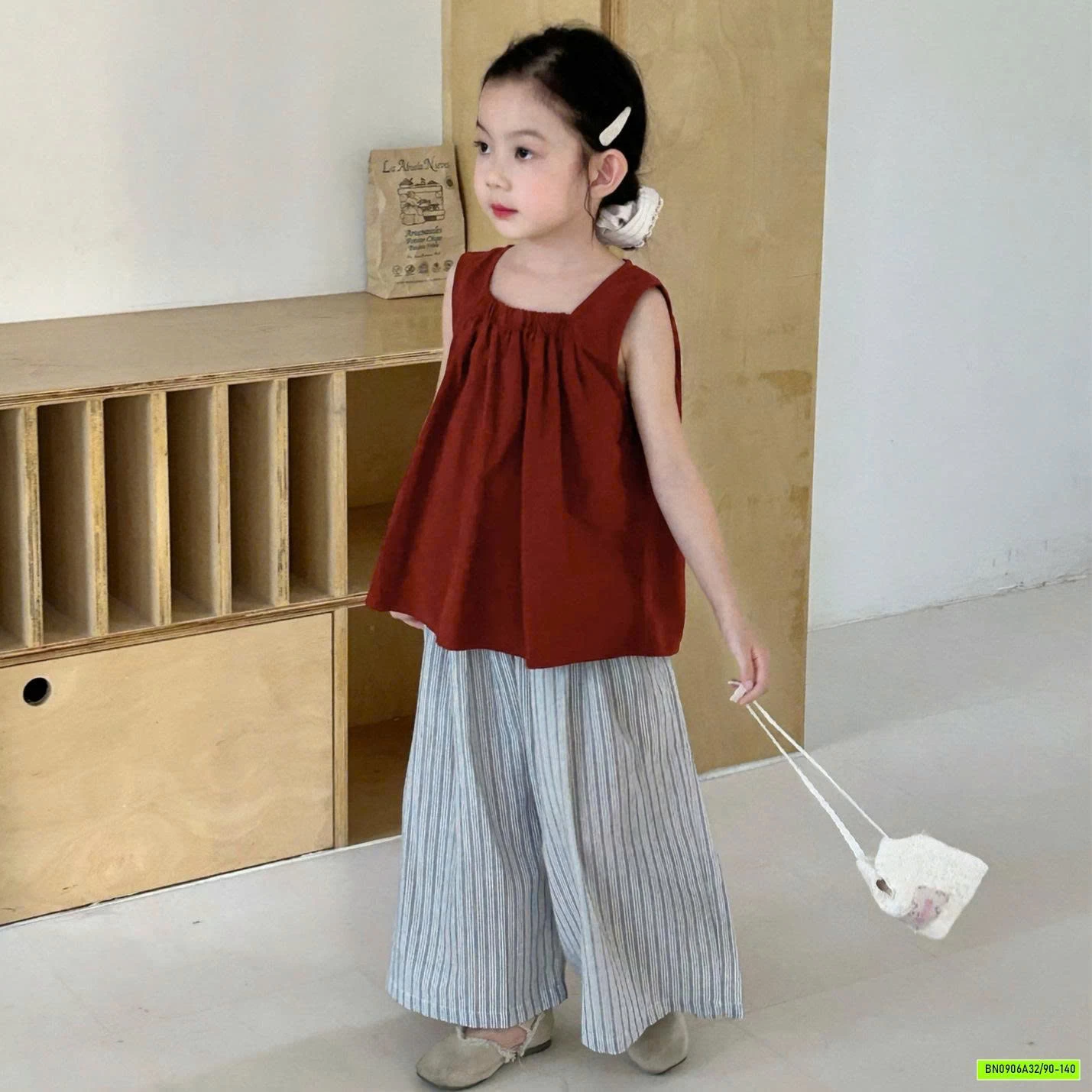 ÁO BBD ĐỎ MIX QUẦN SUÔNG SỌC