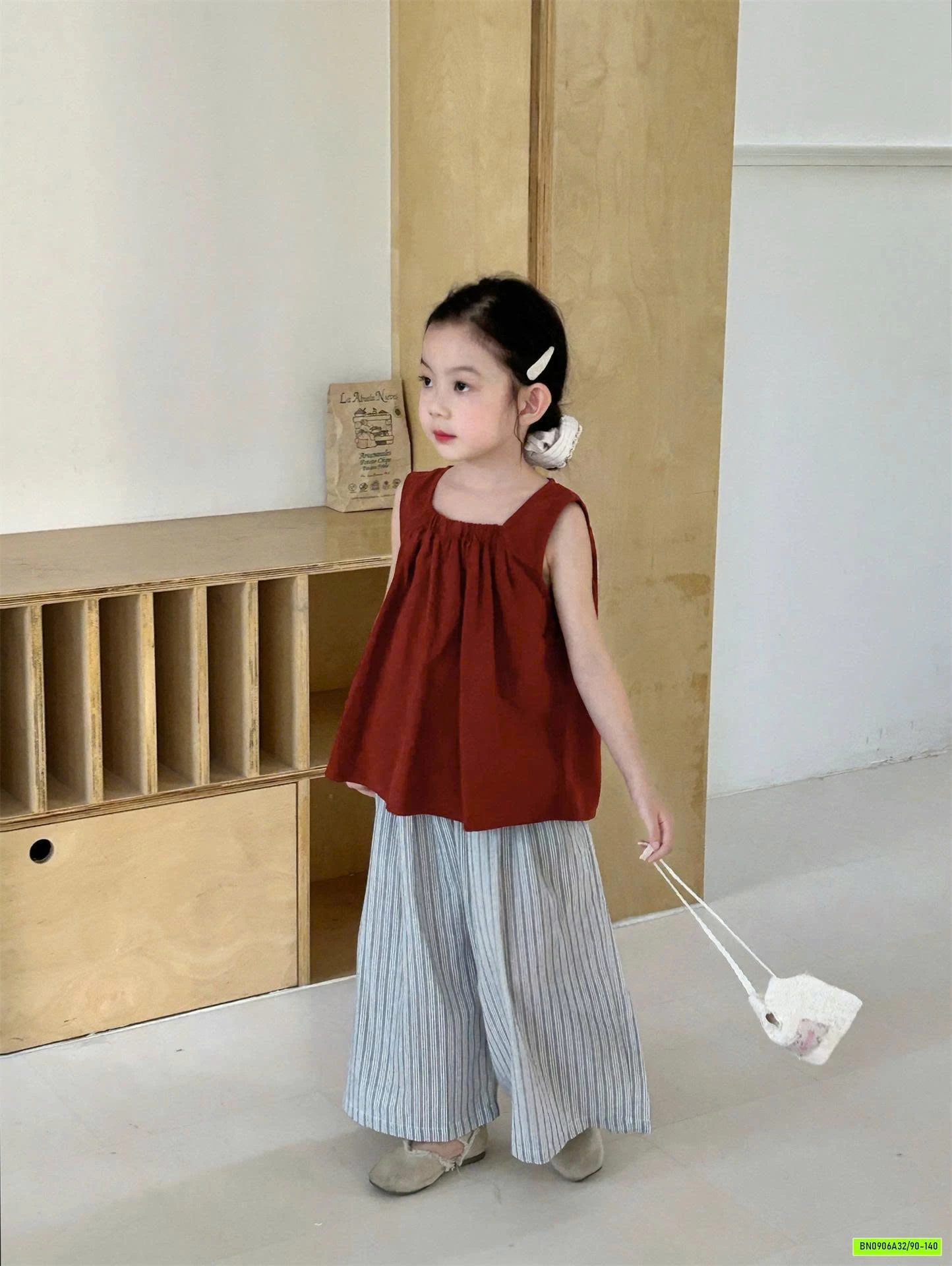 ÁO BBD ĐỎ MIX QUẦN SUÔNG SỌC