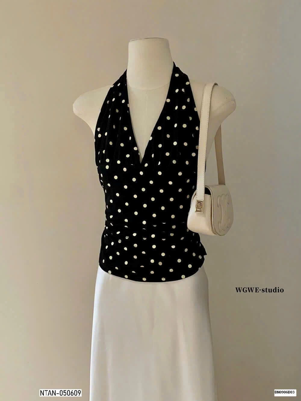 ÁO SÁT NÁCH CHẤM BI WGWE