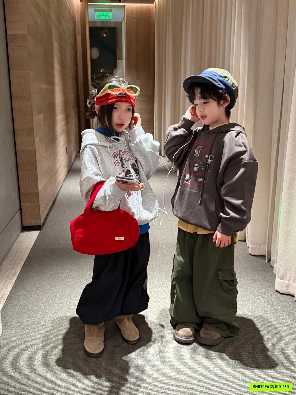 HOODIE NỈ TÚI TRƯỚC IN HÌNH KUMAI