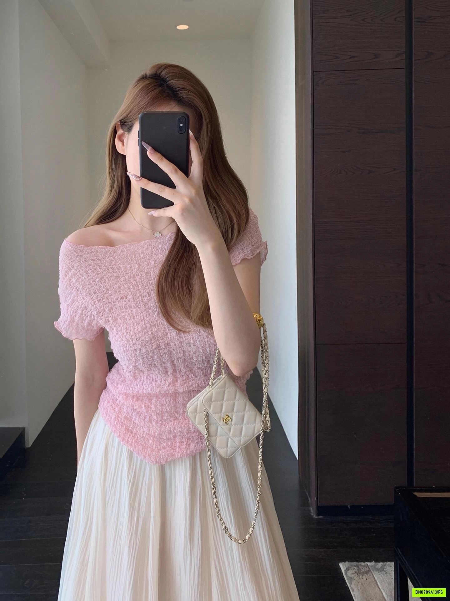 ÁO THUN GIẤY NHÚN CỔ THUYỀN