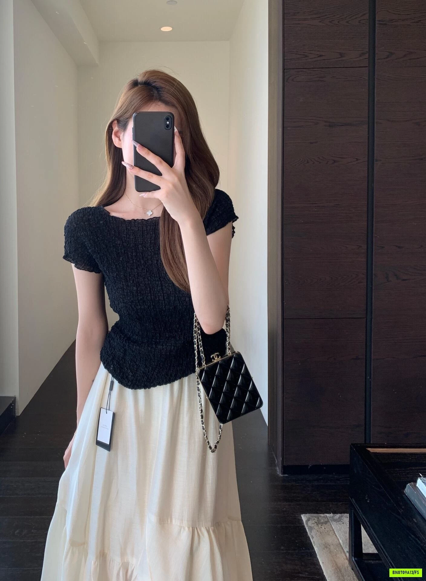 ÁO THUN GIẤY NHÚN CỔ THUYỀN