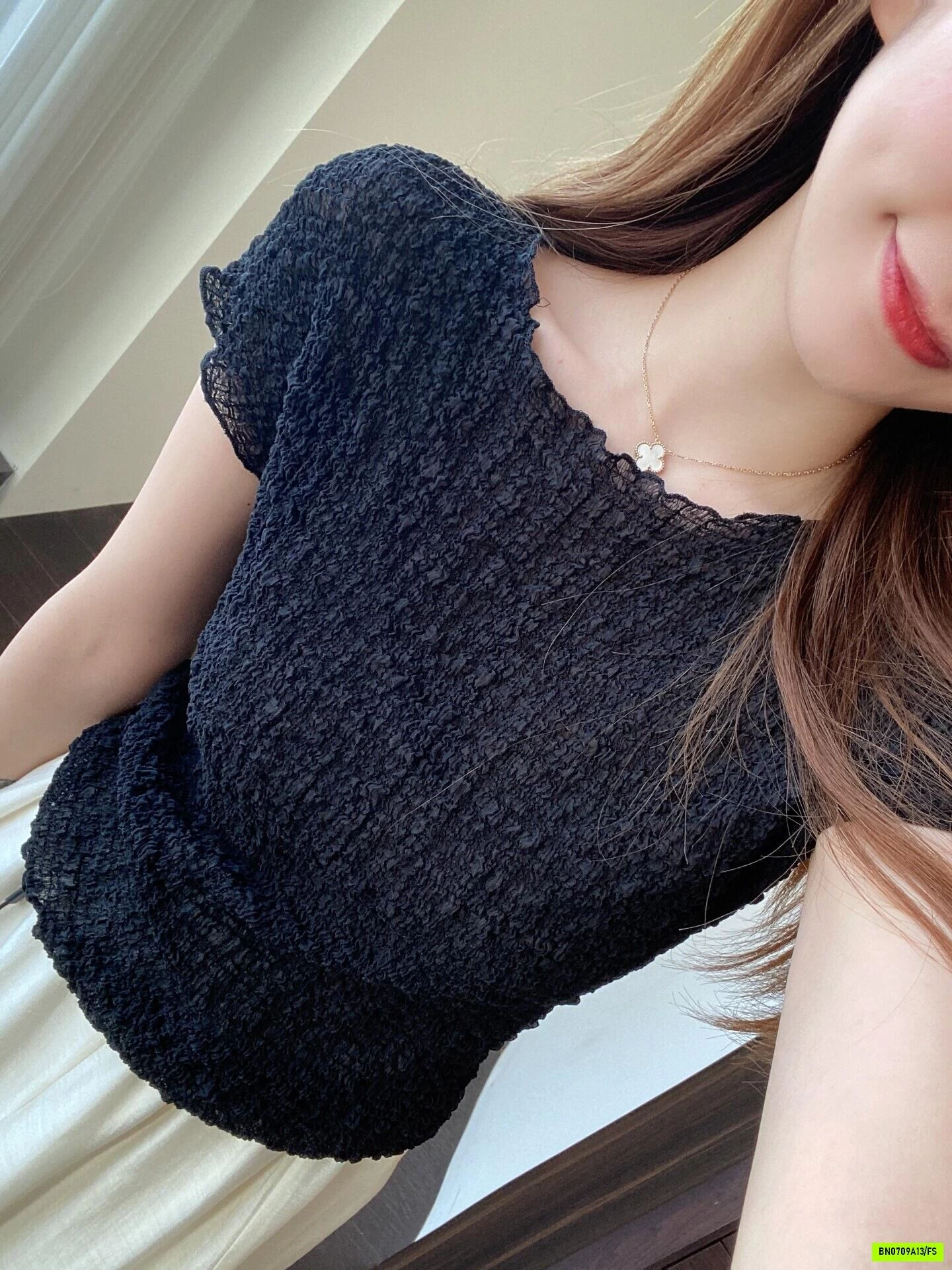 ÁO THUN GIẤY NHÚN CỔ THUYỀN