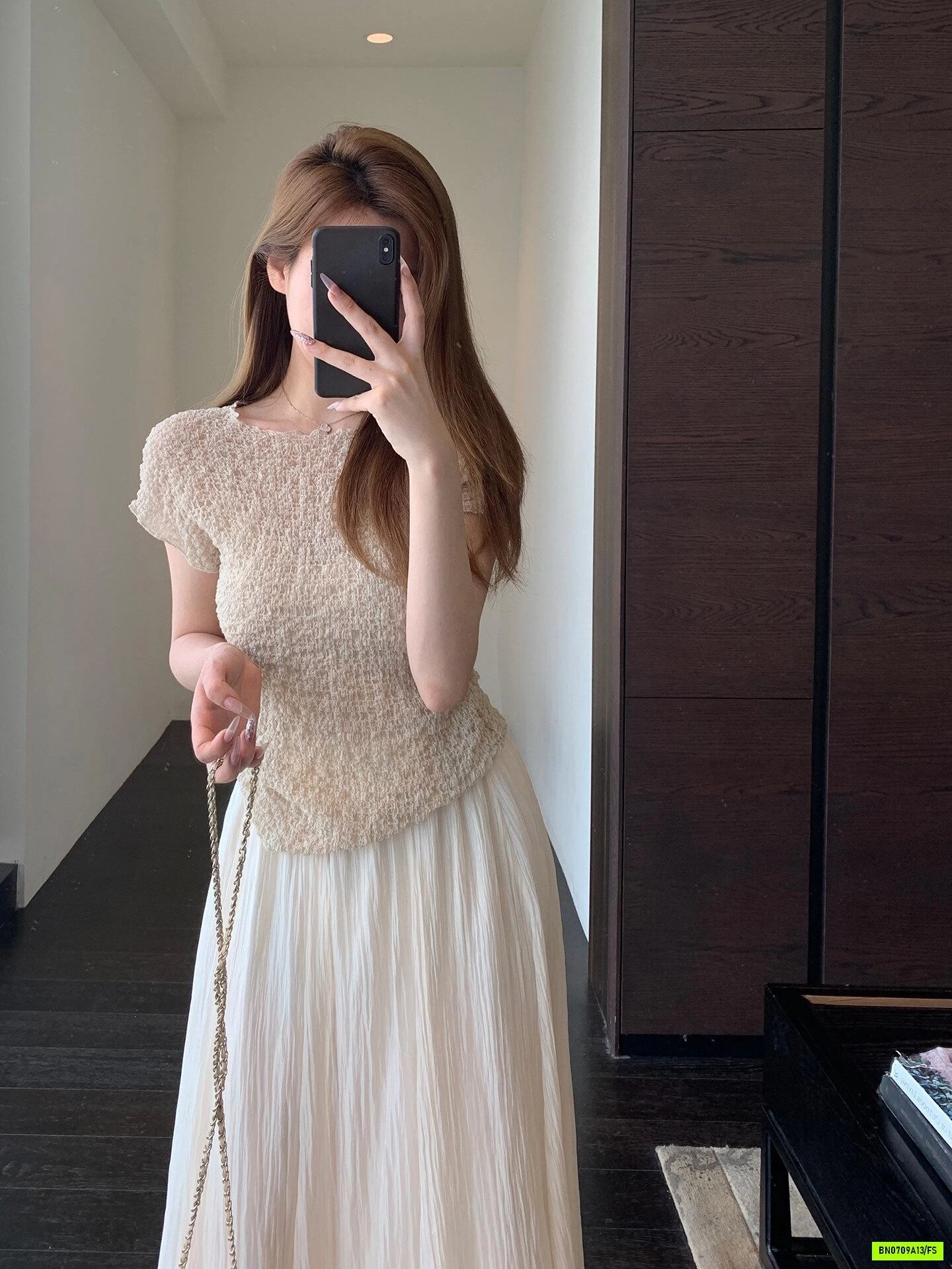 ÁO THUN GIẤY NHÚN CỔ THUYỀN