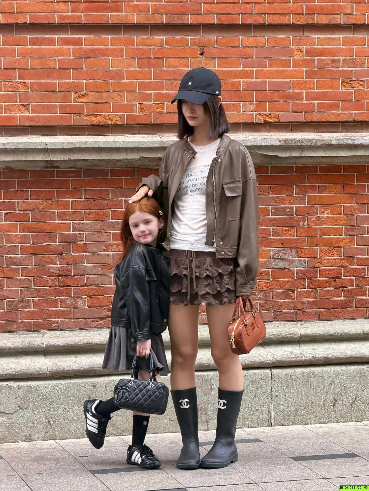 ÁO KHOÁC DA MẸ VÀ BÉ LANMOMO
