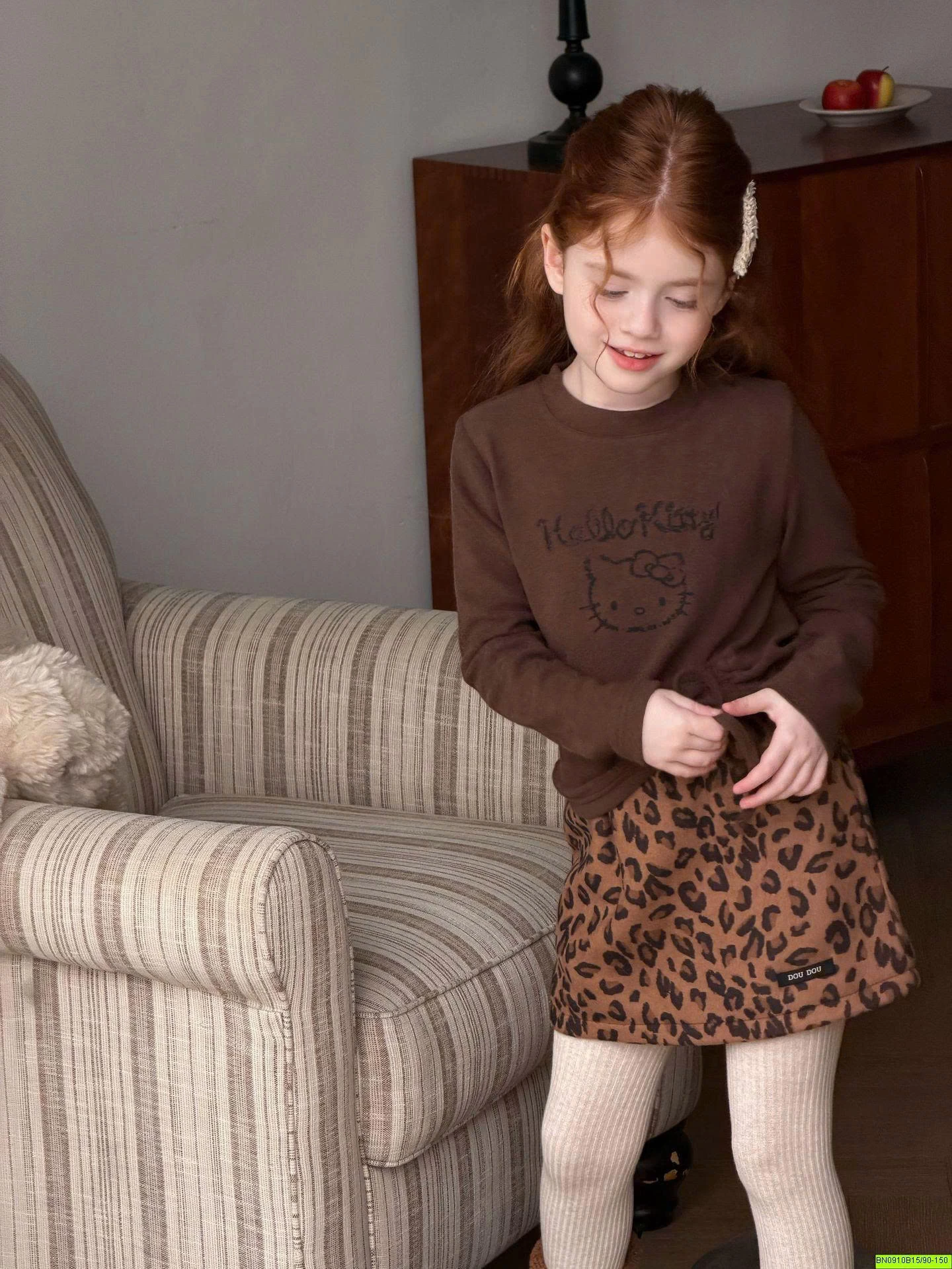 ÁO THUN GIỮ NHIỆT RÚT EO KITTY  LANMOMO