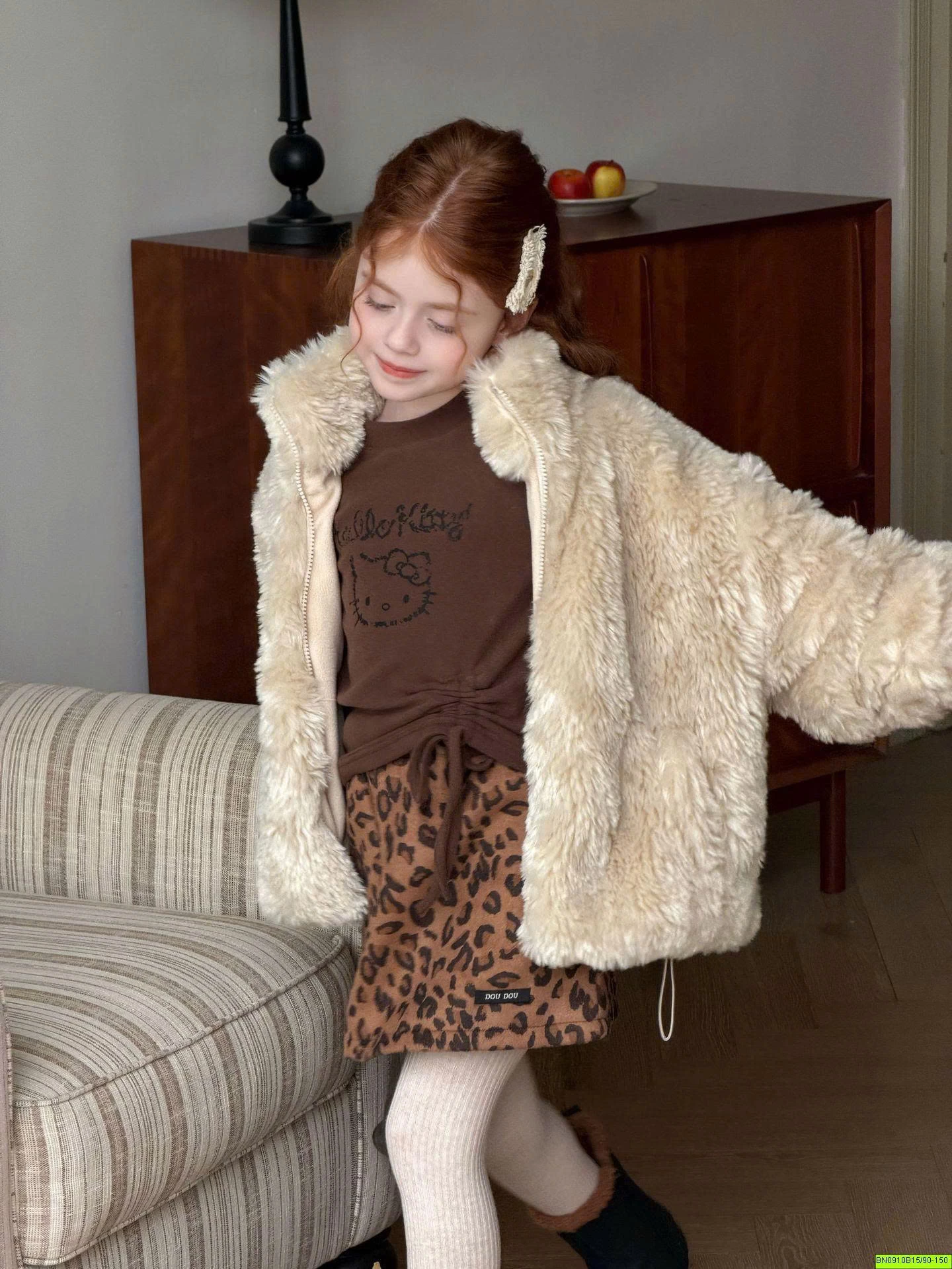 ÁO THUN GIỮ NHIỆT RÚT EO KITTY  LANMOMO