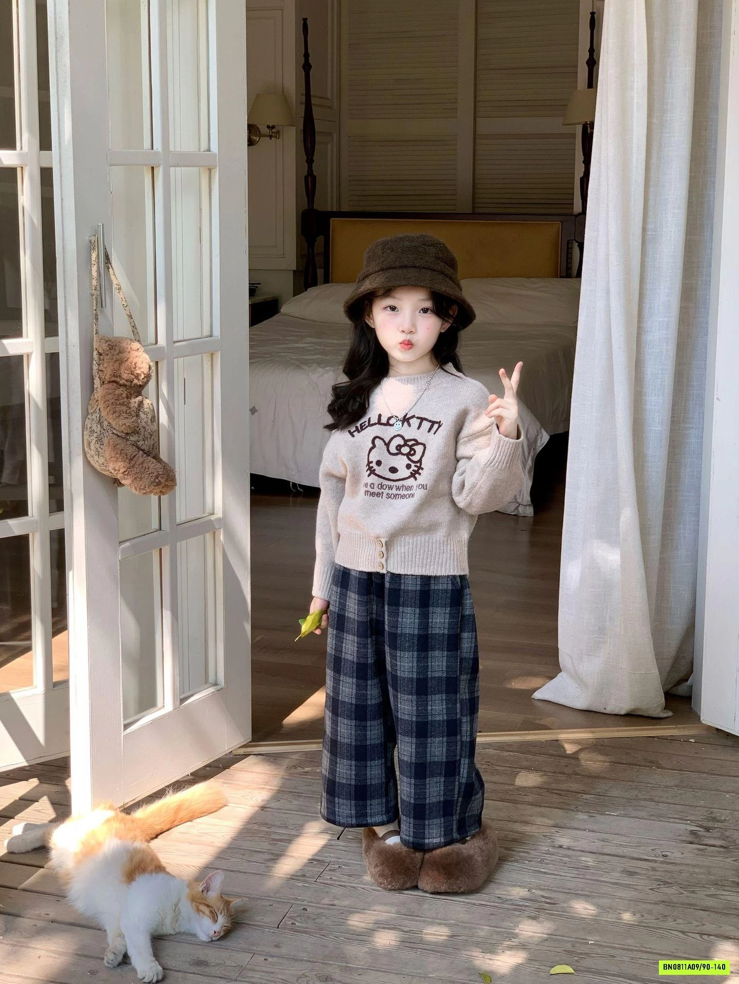 ÁO LEN MIX QUẦN SUÔNG CARO