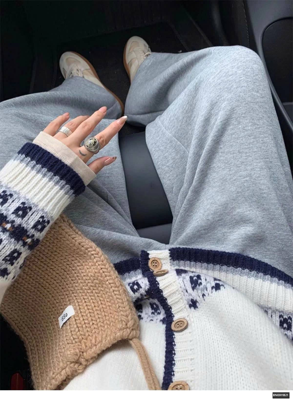 ÁO LEN THỔ CẨM CÓ MŨ