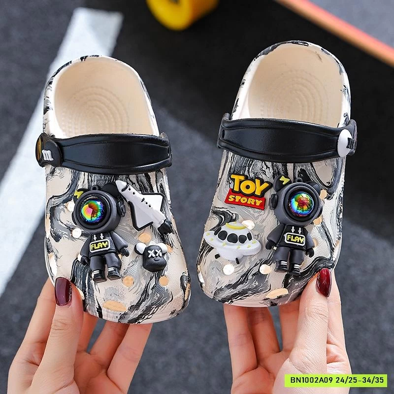 DÉP RỌ LOANG PHI HÀNH GIA