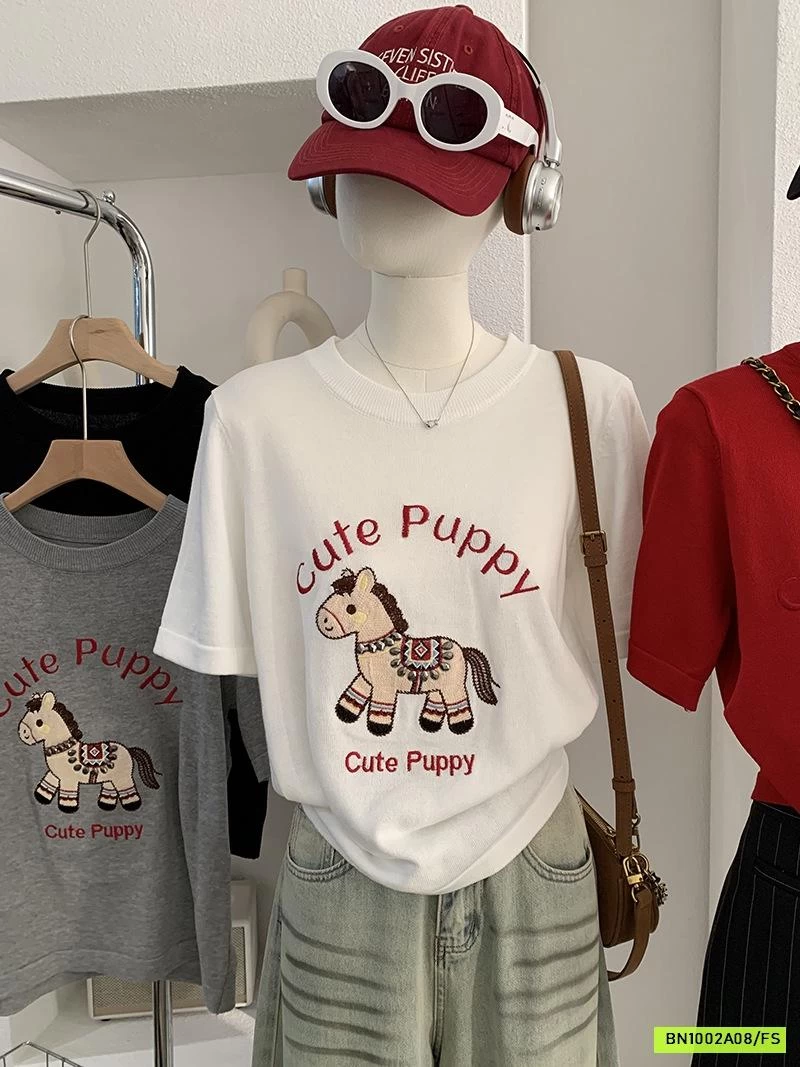 MONTOGHI THÊU NGỰA