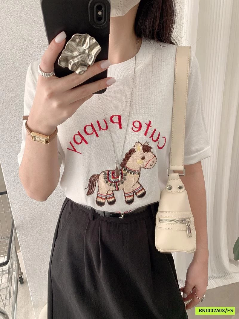 MONTOGHI THÊU NGỰA