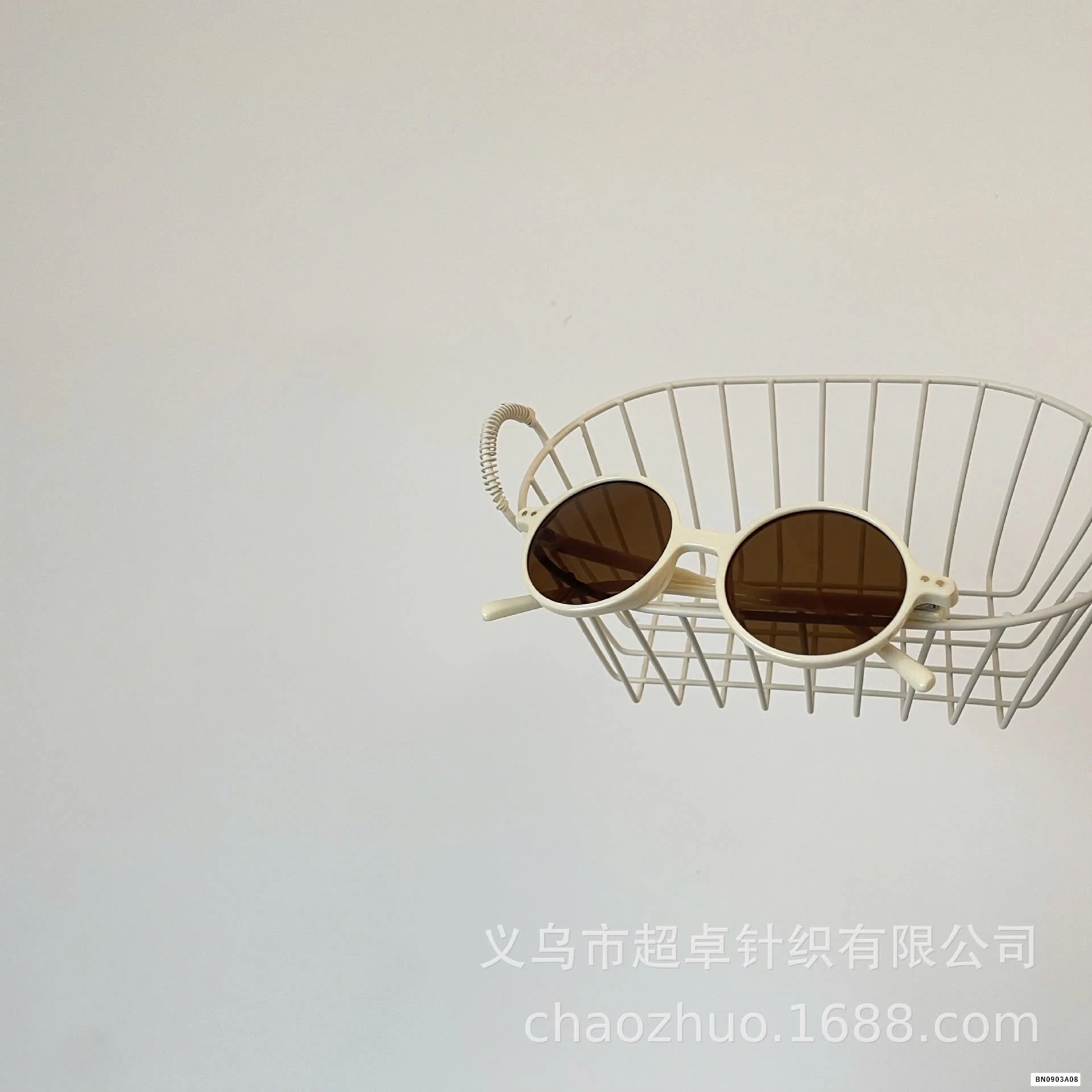 KÍNH RÂM MẮT TRÒN