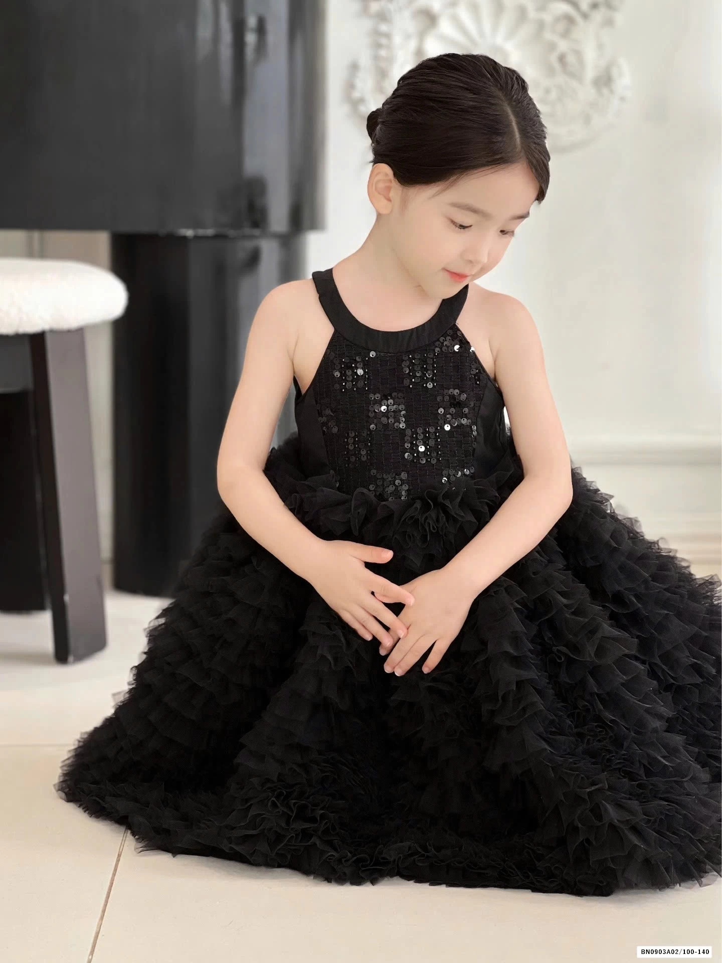 ĐẦM CỔ YẾM VOAN BỒNG