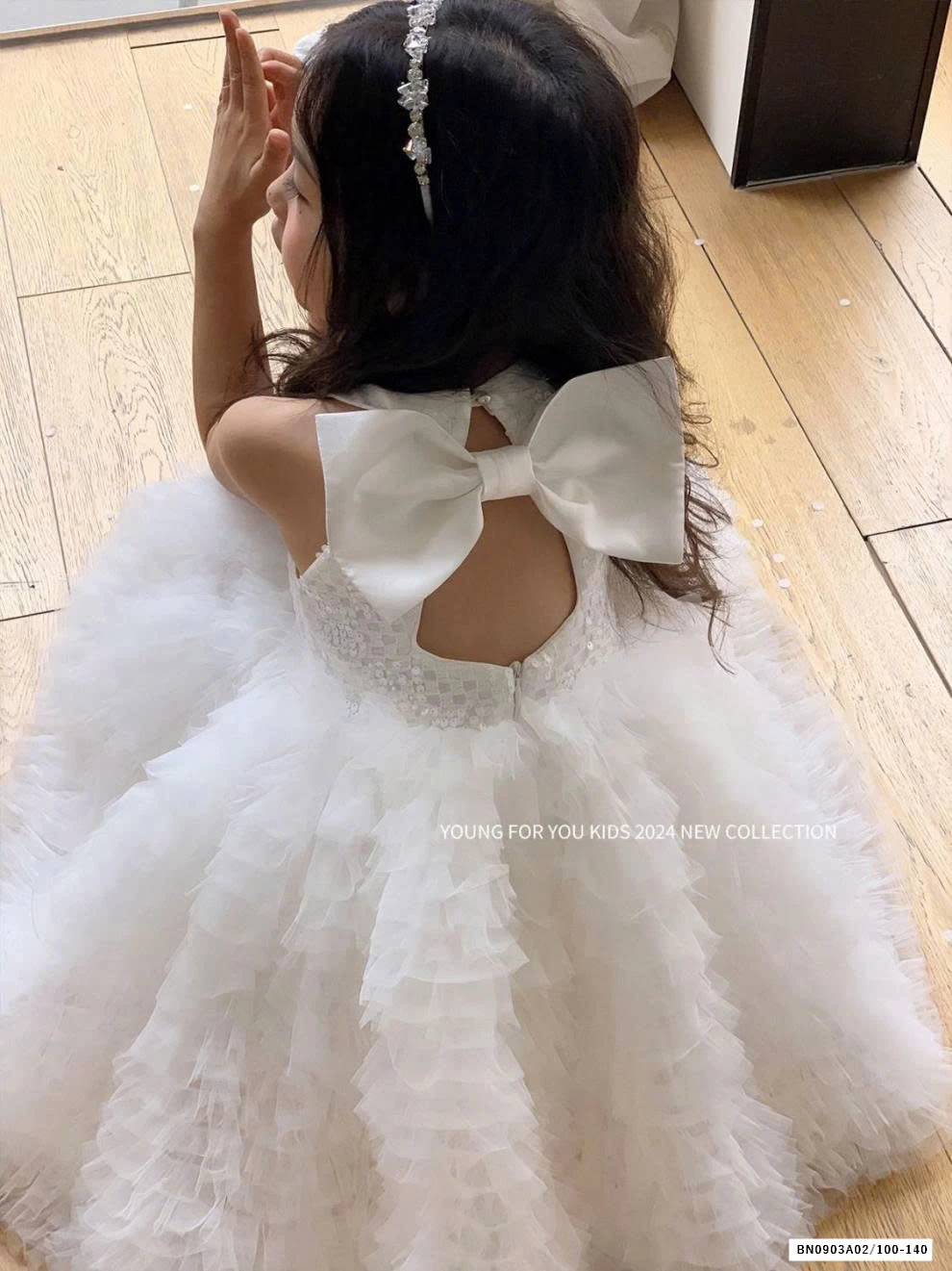 ĐẦM CỔ YẾM VOAN BỒNG